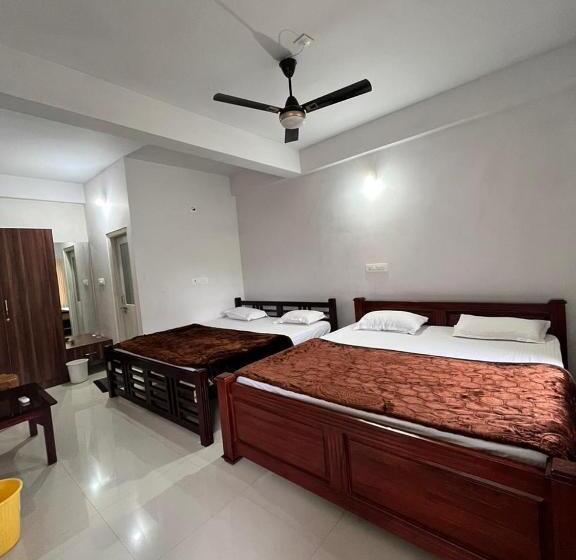 Resort Thrilok Vihar