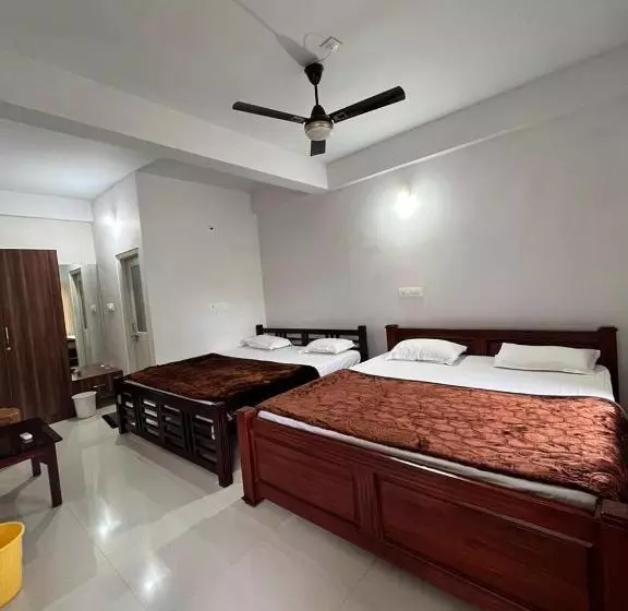 Lomakeskus Thrilok Vihar