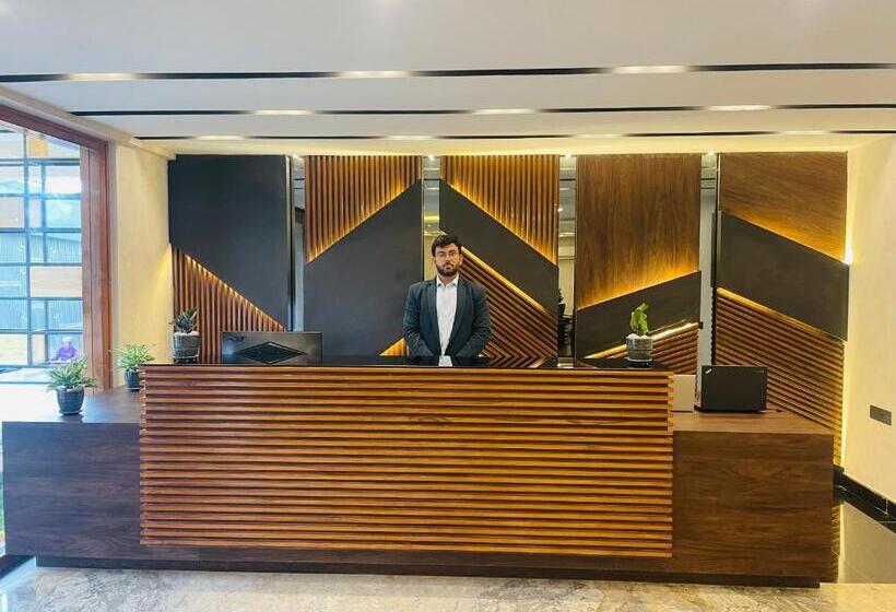 Royal Ace Boutique Hotel Manyata Techpark