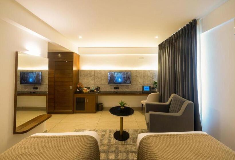 Royal Ace Boutique Hotel Manyata Techpark