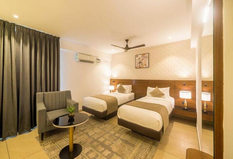 Royal Ace Boutique Hotel Manyata Techpark