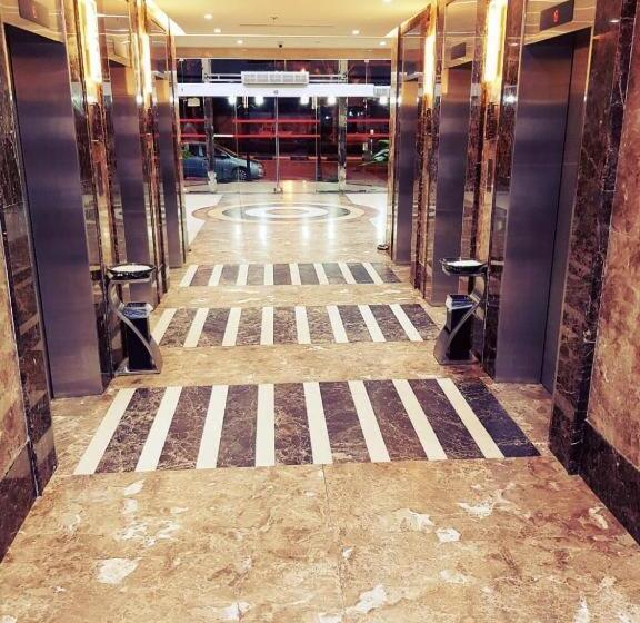 فندق الركائز