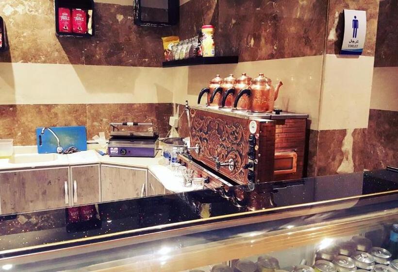 فندق الركائز