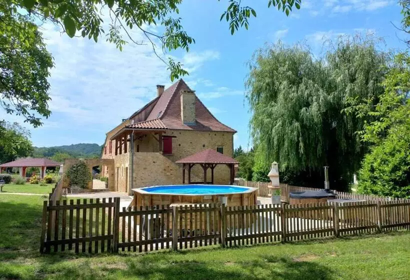 Aamiaismajoitus (B&B) Domaine Benester   Gîte La Périgourdine   Meublé 4 étoiles
