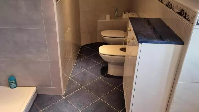 Aamiaismajoitus (B&B) La Villa Jacuzzi Et Cinéma Les 300 à 15 Min De Paris Jo 2024 Et Du Stade De France Tarifs Privileges