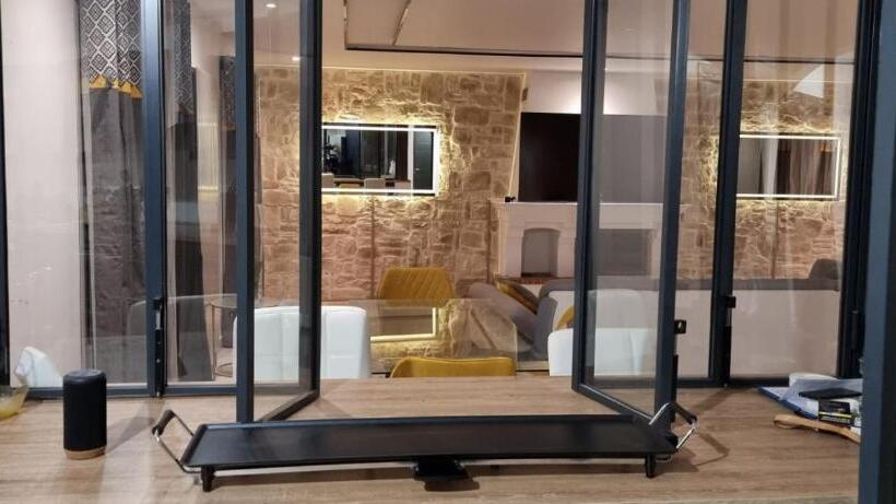 住宿加早餐  La Villa Jacuzzi Et Cinéma Les 300 à 15 Min De Paris Jo 2024 Et Du Stade De France Tarifs Privileges