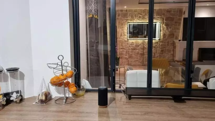 Aamiaismajoitus (B&B) La Villa Jacuzzi Et Cinéma Les 300 à 15 Min De Paris Jo 2024 Et Du Stade De France Tarifs Privileges