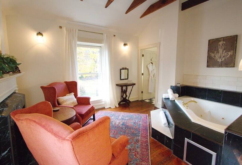 ベッドアンドブレックファースト Louisville Bourbon Inn