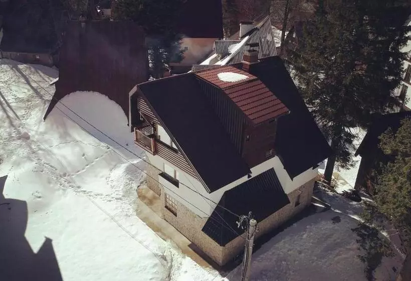 تختخواب و صبحانه Pansion Rog Jahorina