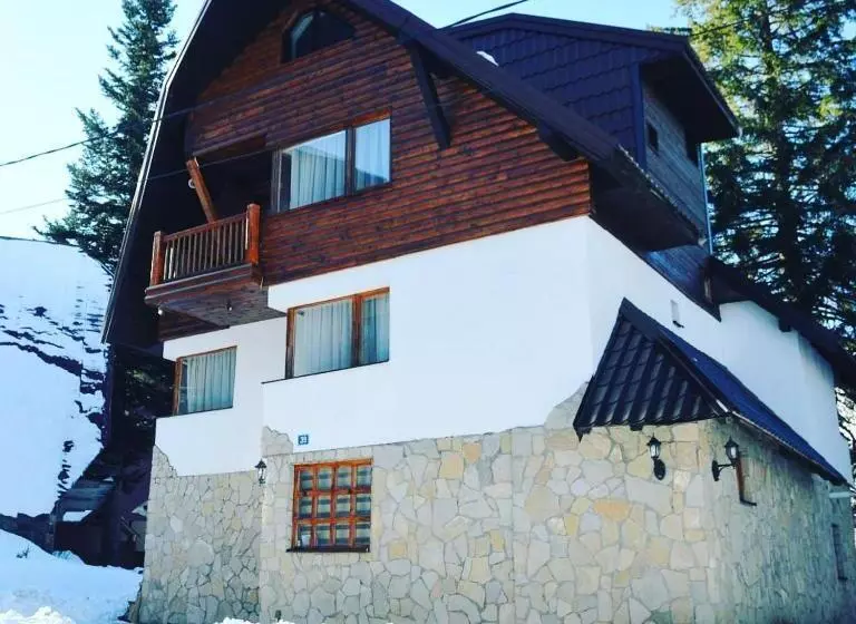 تختخواب و صبحانه Pansion Rog Jahorina