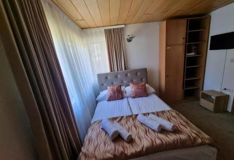 تختخواب و صبحانه Pansion Rog Jahorina