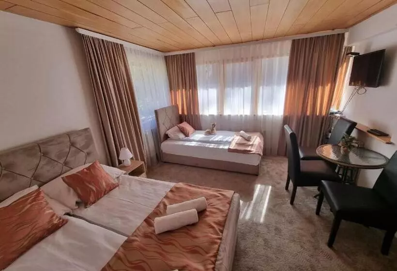 تختخواب و صبحانه Pansion Rog Jahorina