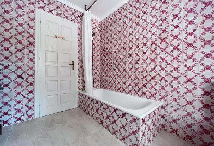 مبيت وإفطار Villa Pureza