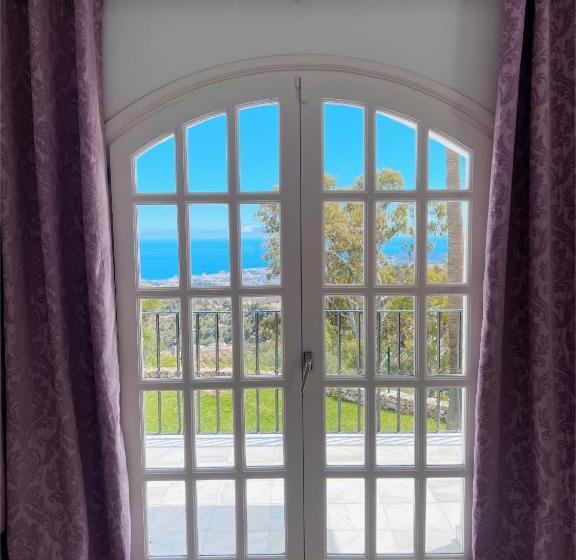 مبيت وإفطار Villa Pureza