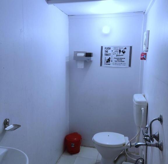 Bon Voyage Sea View Hostel