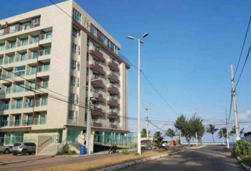 Confortável Flat Com Piscina De Borda Infinita Na Cobertura