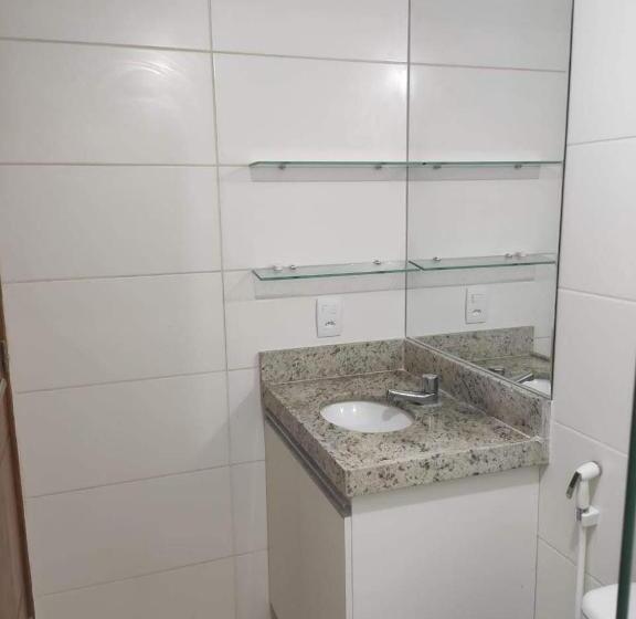 Confortável Flat Com Piscina De Borda Infinita Na Cobertura