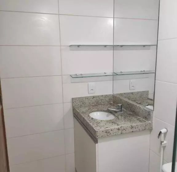 Confortável Flat Com Piscina De Borda Infinita Na Cobertura