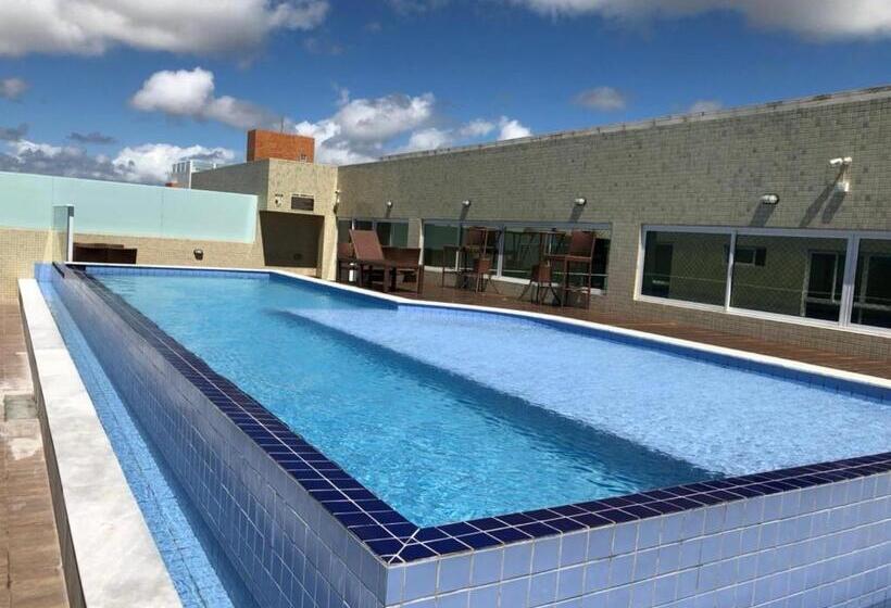 Confortável Flat Com Piscina De Borda Infinita Na Cobertura