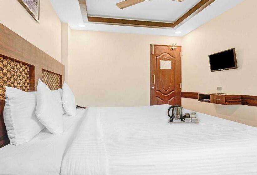 ホテル Collection O Palace Inn