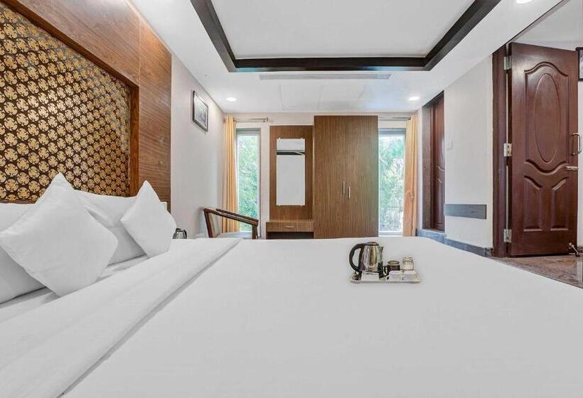 ホテル Collection O Palace Inn