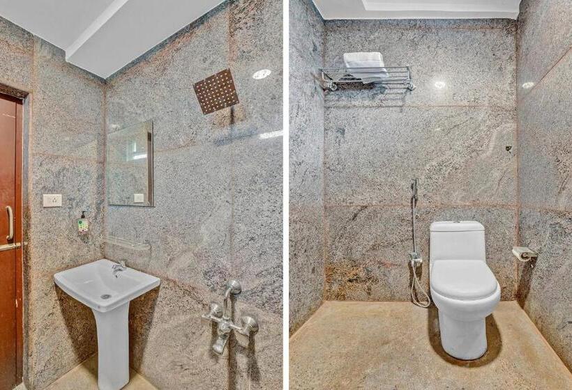 ホテル Collection O Palace Inn