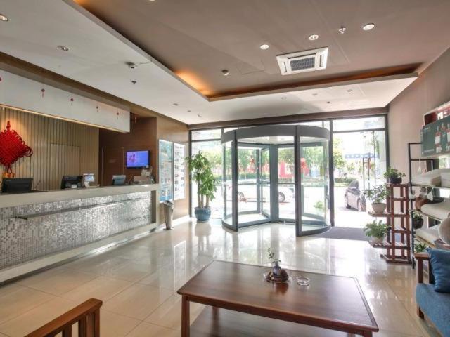 בית מלון כפרי Jinjiang Inn East Siming Road In Higher Education Park , Ningbo