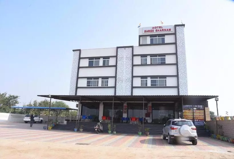 ホテル Shree Sharnam
