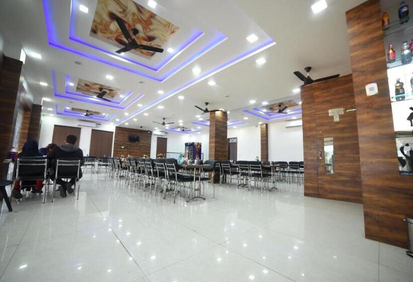 בית מלון כפרי Shree Sharnam