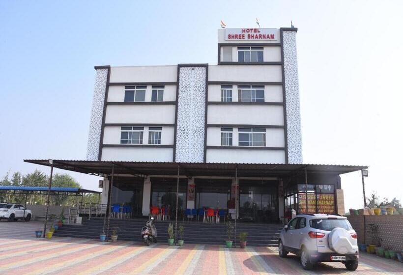 בית מלון כפרי Shree Sharnam