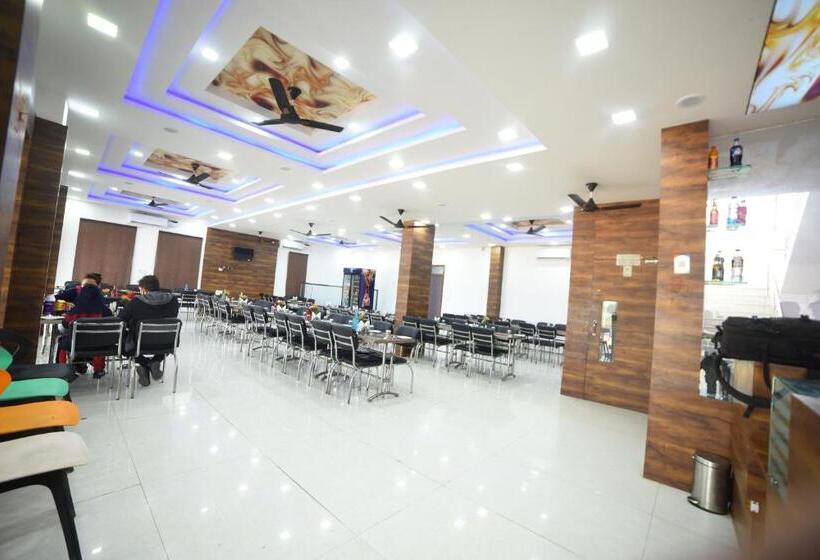 בית מלון כפרי Shree Sharnam