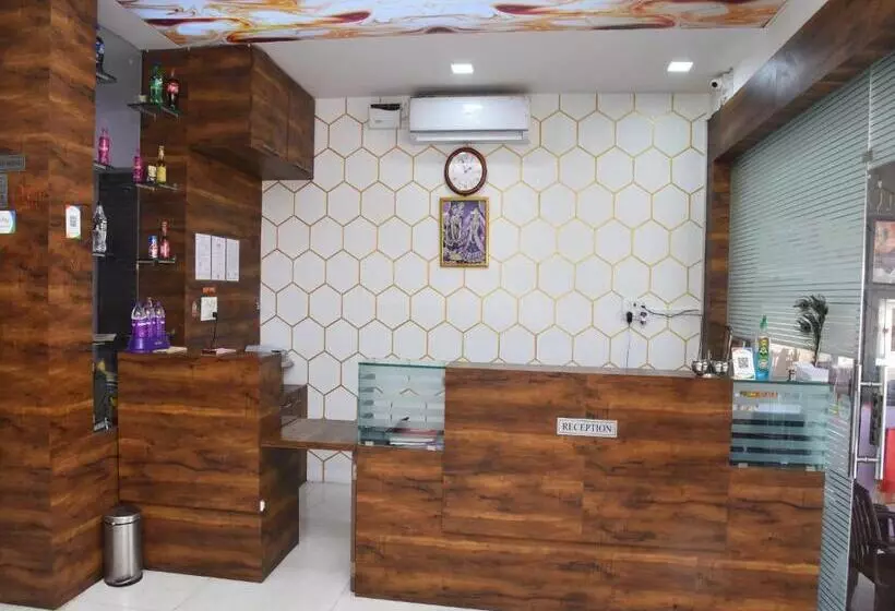 ホテル Shree Sharnam