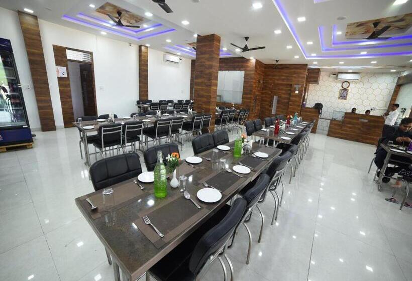 Hotel Shree Sharnam