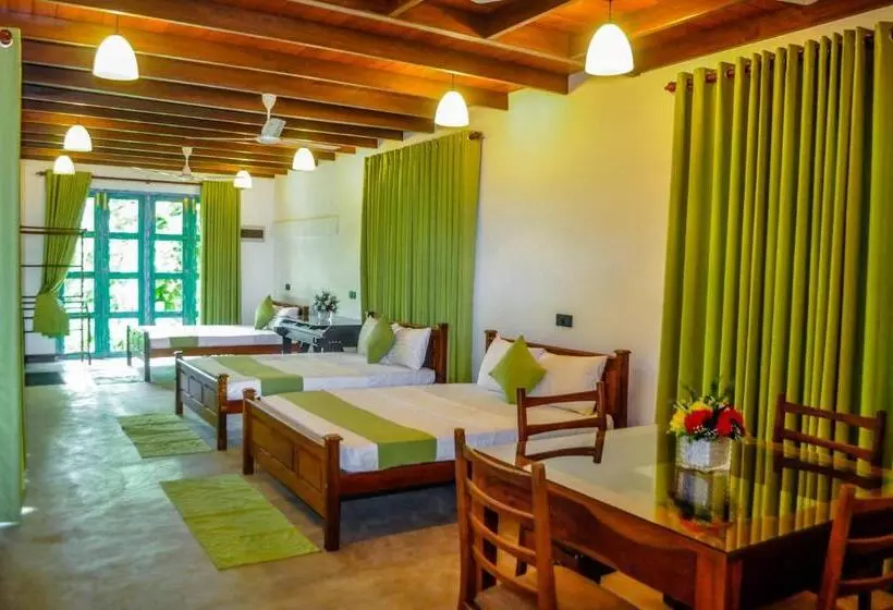 ホテル Uma Garden Kandegedara