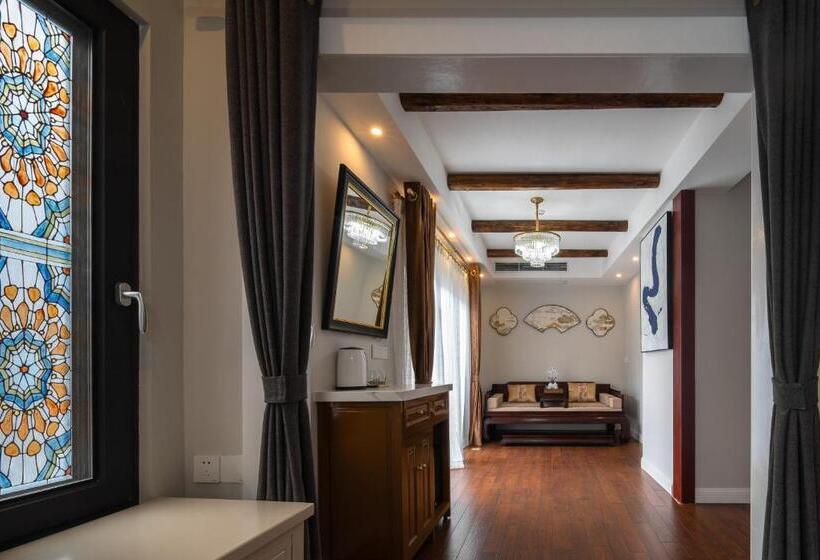 Отель Yangshuo Jhc Inn