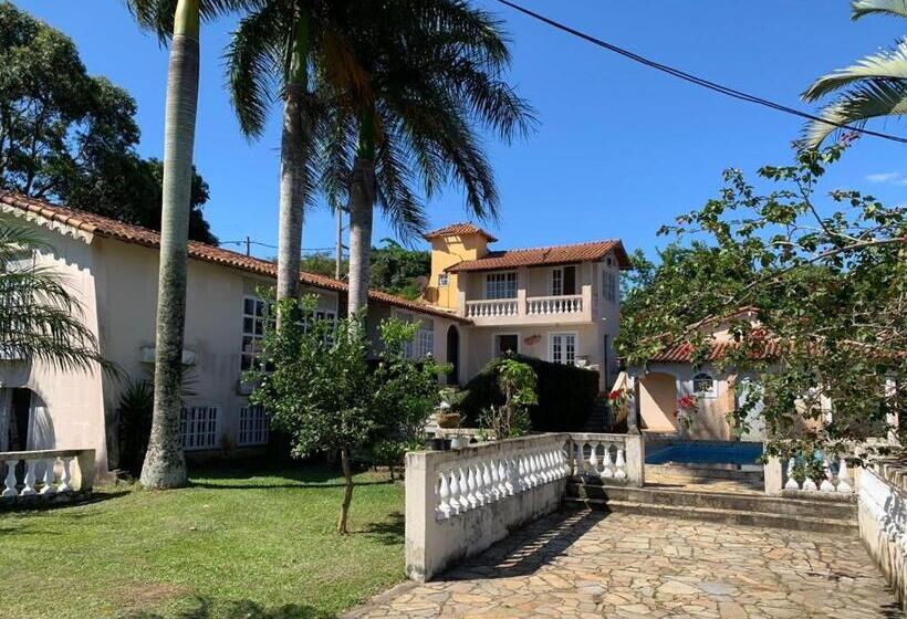 פנסיון Lake View Inn Suite Piscina