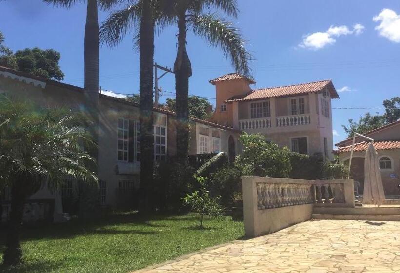 פנסיון Lake View Inn Suite Piscina