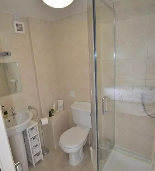 پانسیون Melton Guest House