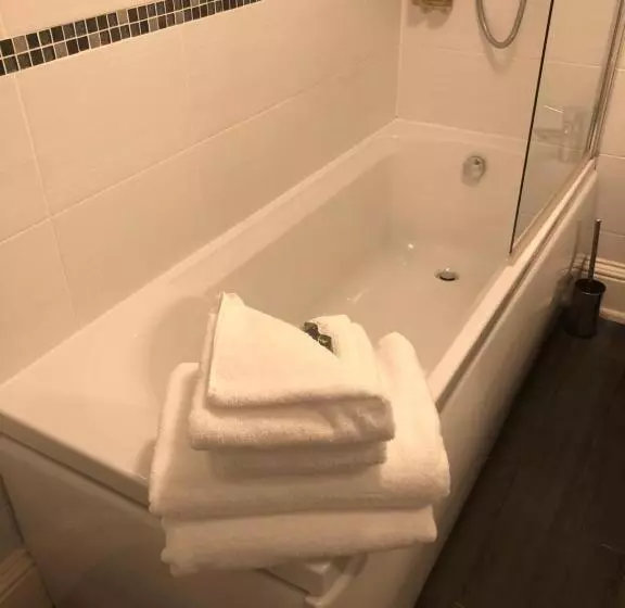 پانسیون Melton Guest House