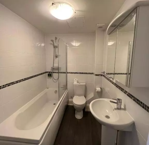 پانسیون Melton Guest House