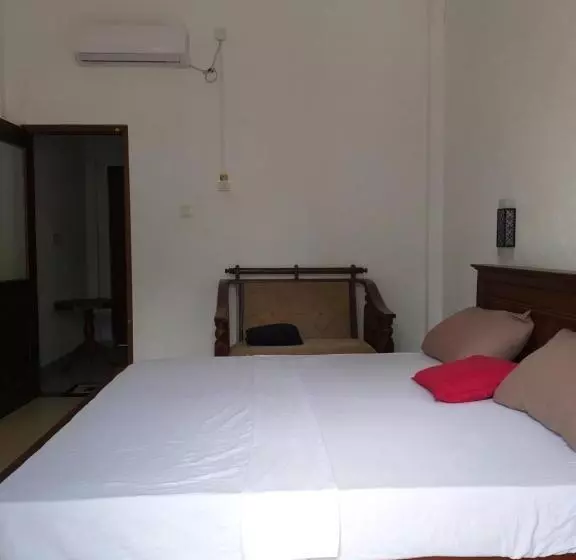 Majatalo Villa Sunrise