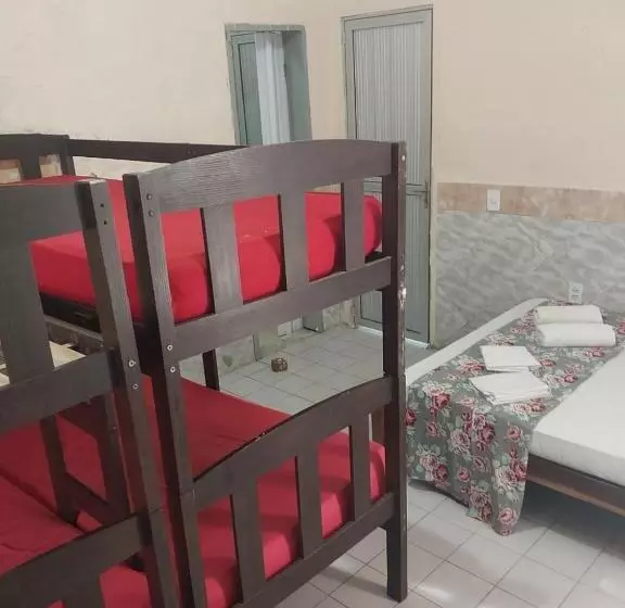 Pousada E Hostel Lua De Tomate