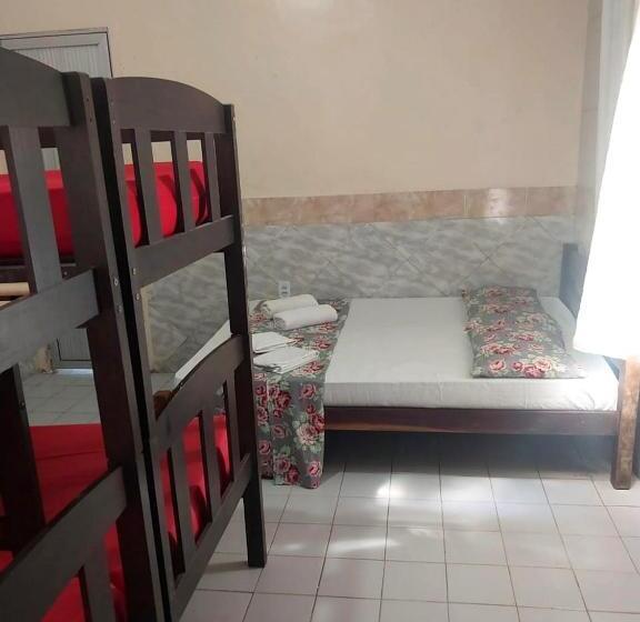 Pousada E Hostel Lua De Tomate