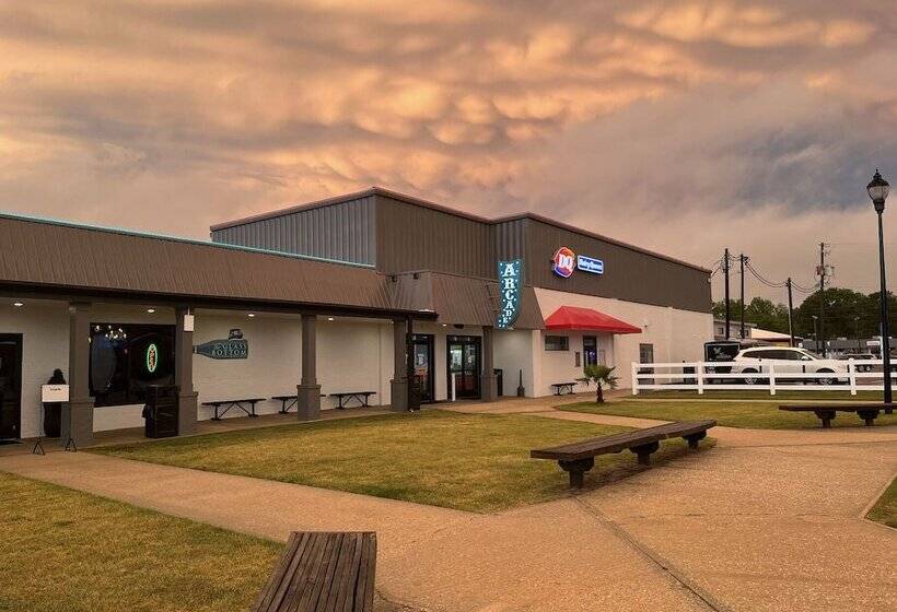 The Grand Regal Resort