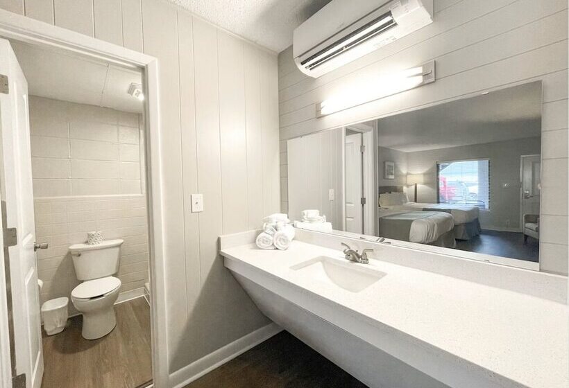 The Grand Regal Resort