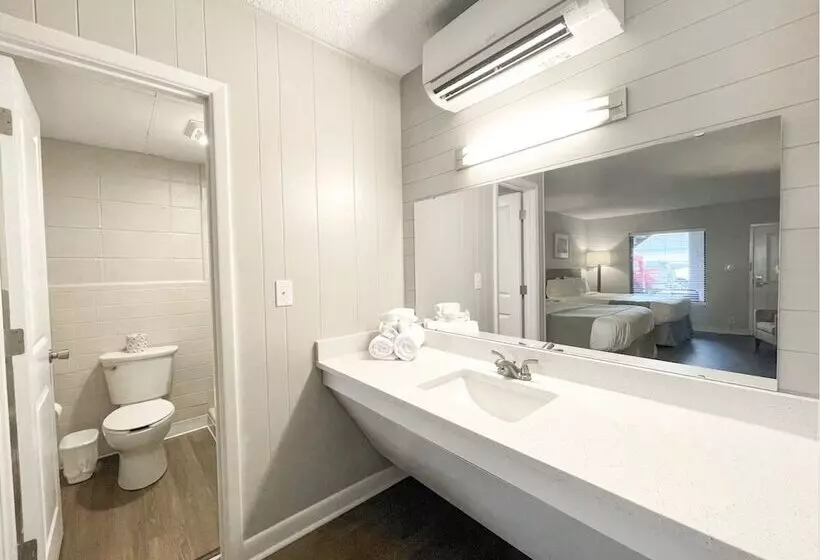 The Grand Regal Resort