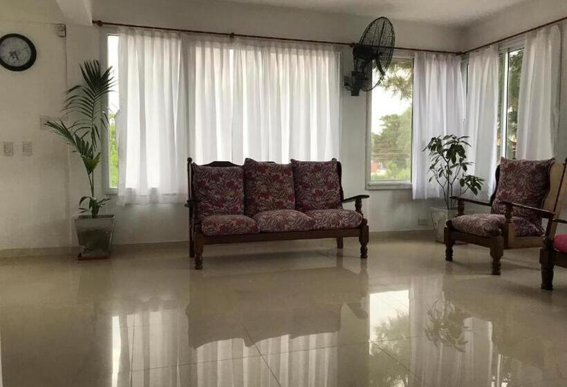 旅馆 Hostería Ostende