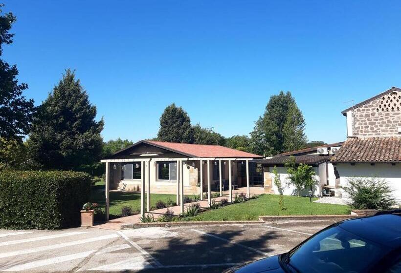 Общежитие Locanda Della Pacchiana