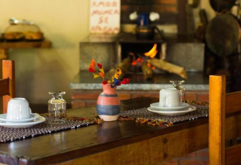 ユースホステル Pousada Villa Di Lavras