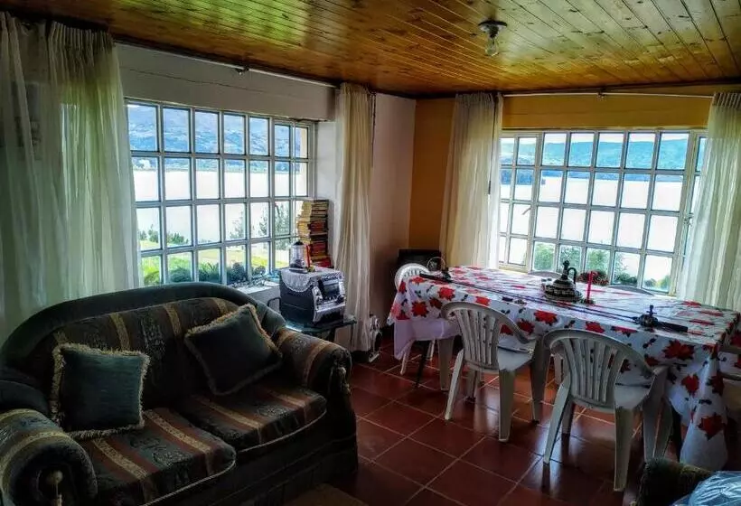 ユースホステル Villa Paola Del Lago
